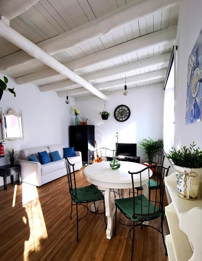 Charming Portuguese Style Apartment, For Rent "Vida A Portuguesa", "Amendoa Or Limao" Alojamento Local Portimão Dış mekan fotoğraf